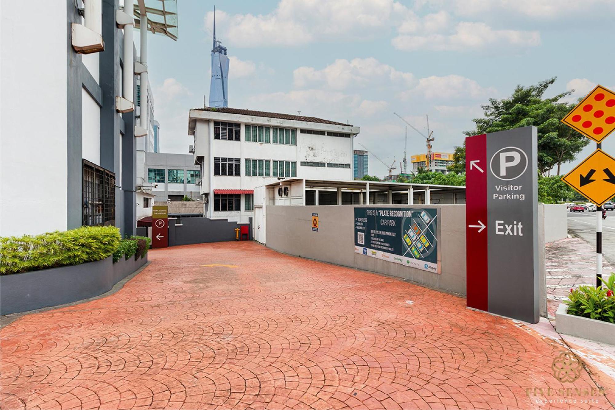 Dua Sentral Kuala Lumpur, Roam — Photos 1